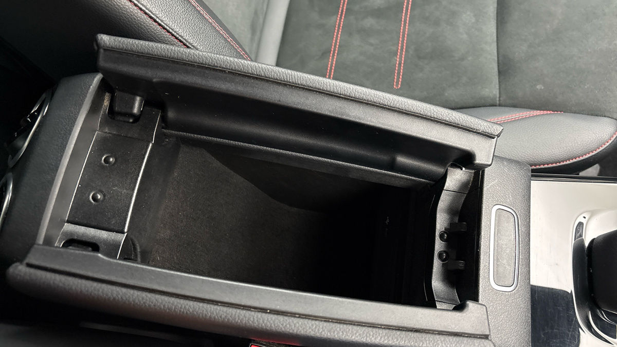 Mercedes-Benz CLA Image 32