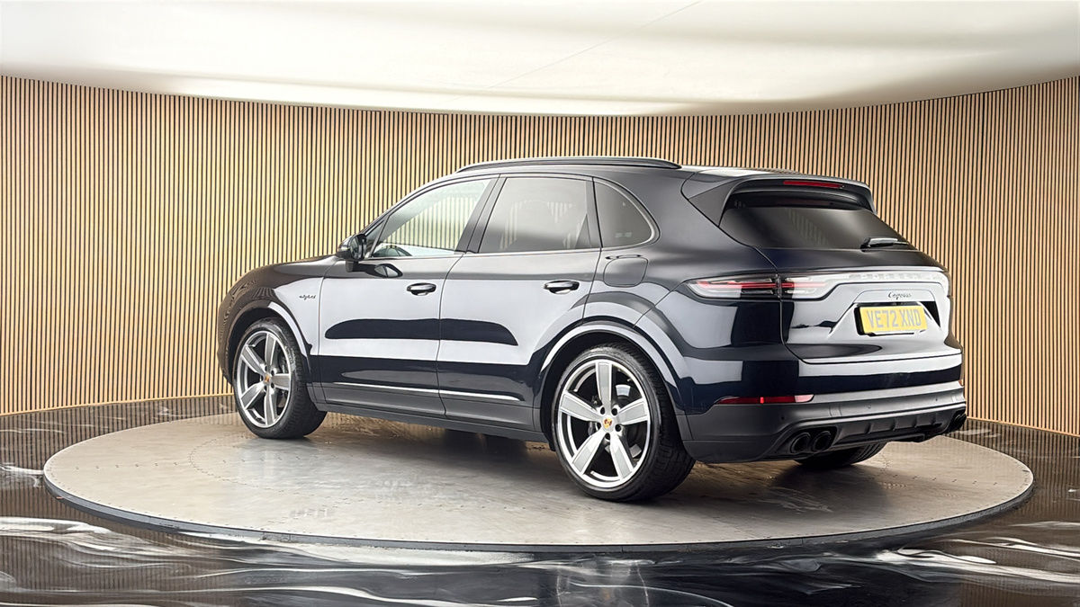 More views of Porsche Cayenne