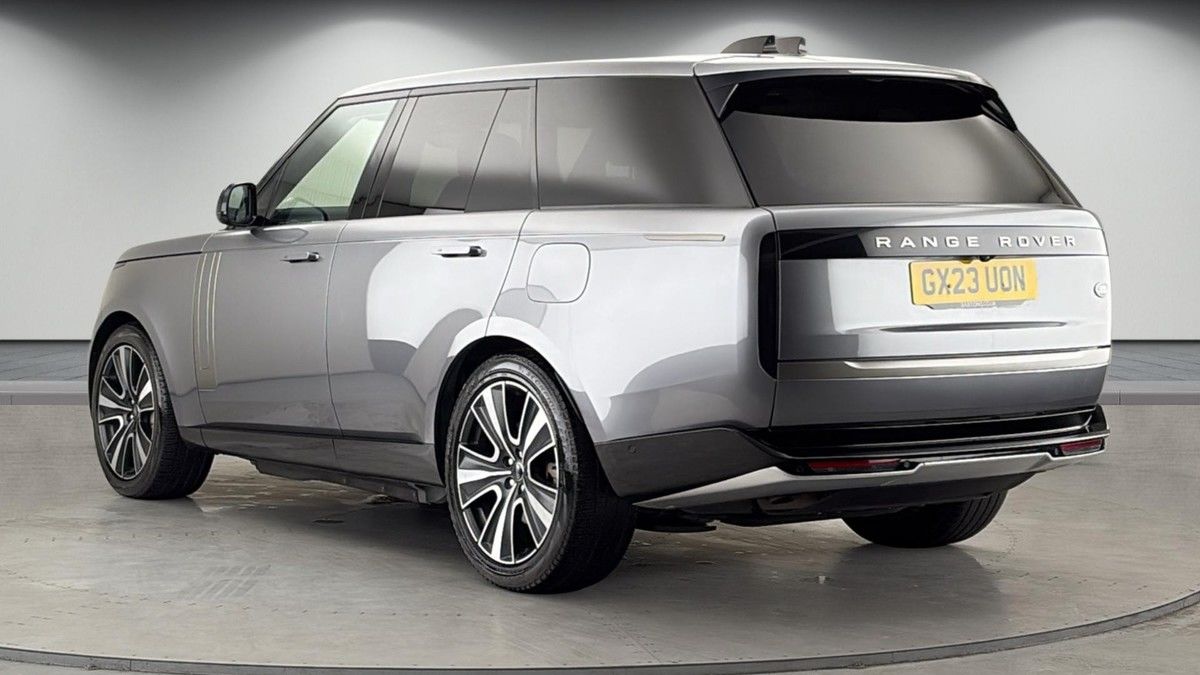 Land Rover Range Rover Image 2