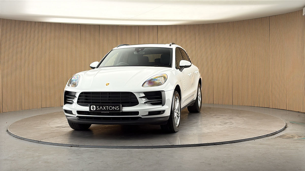 More views of Porsche Macan