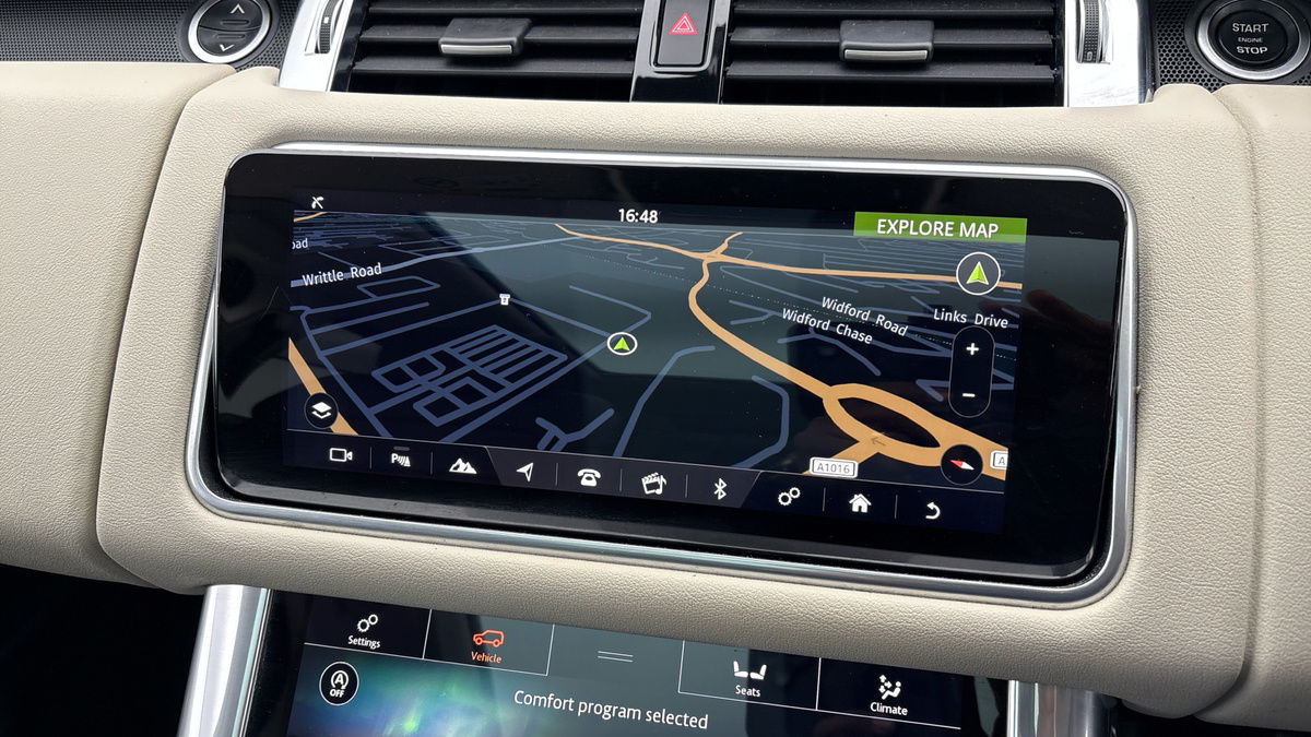 Land Rover Range Rover Sport Image 17