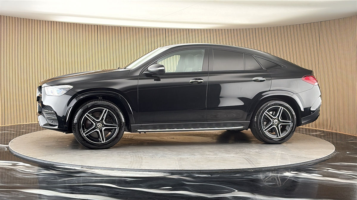 More views of Mercedes-Benz GLE