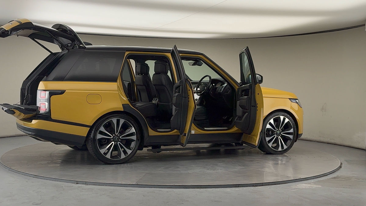 More views of Land Rover Range Rover