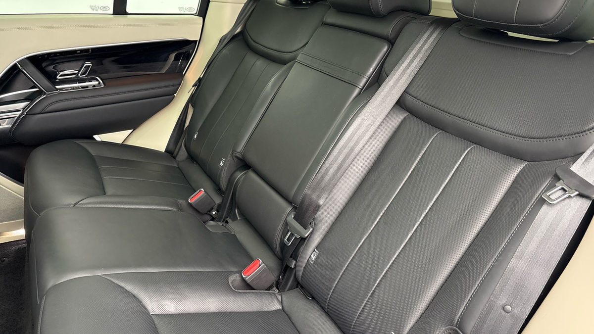 Land Rover Range Rover Image 8
