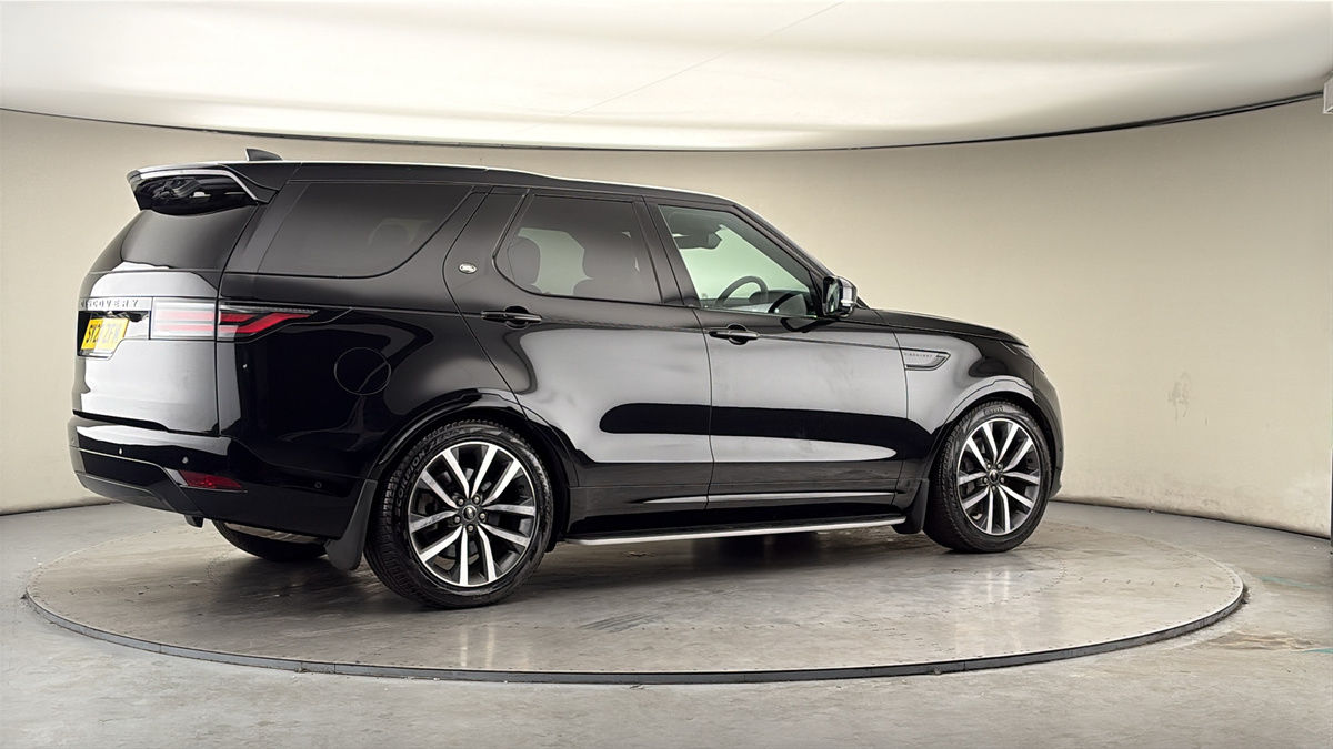 More views of Land Rover Discovery