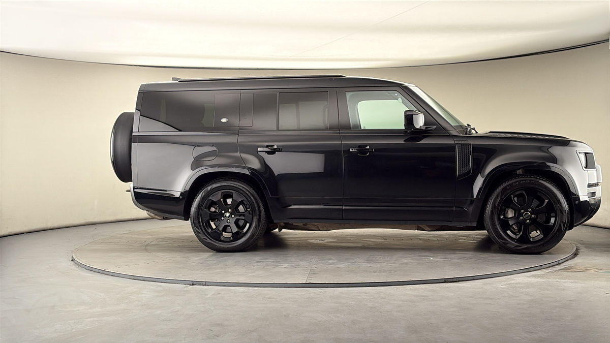 More views of Land Rover Defender 130