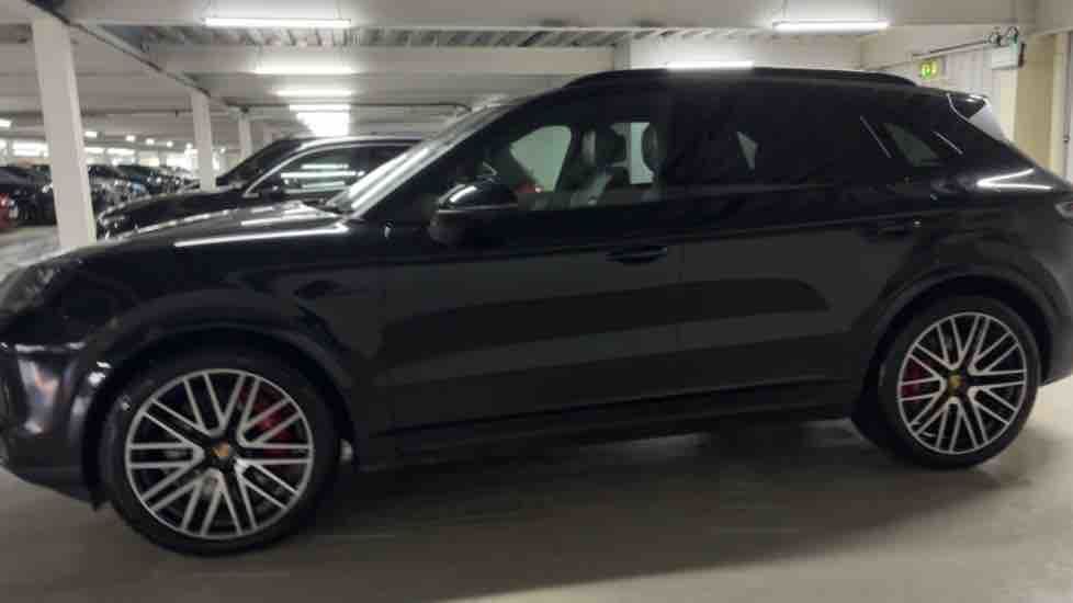 More views of Porsche Cayenne