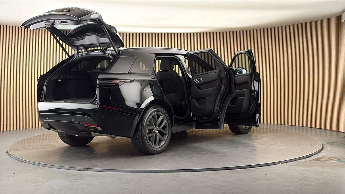 More views of Land Rover Range Rover Velar
