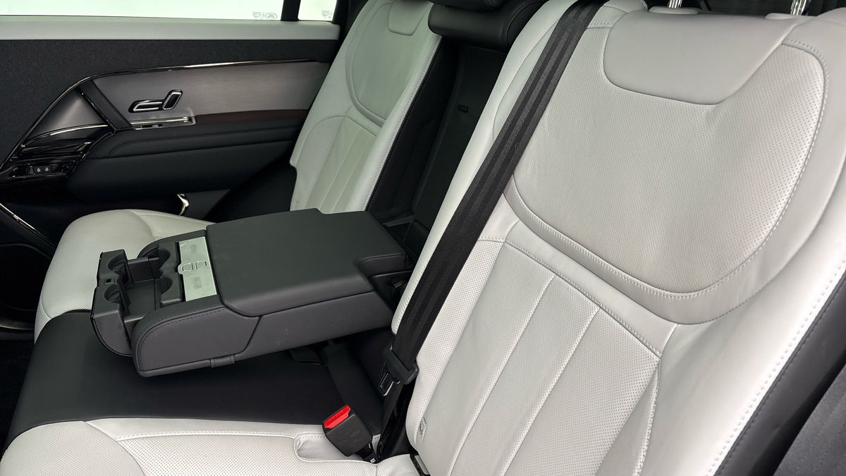 Land Rover Range Rover Sport Image 9