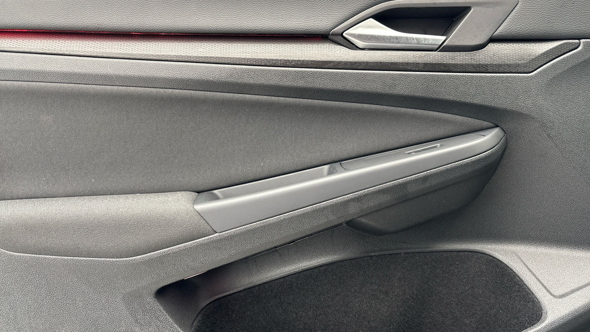 Volkswagen Golf Image 19