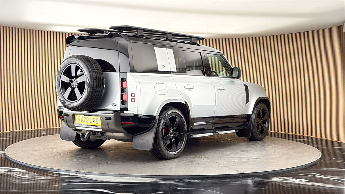 More views of Land Rover Defender 110