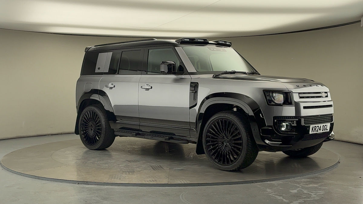 More views of Land Rover Defender 110