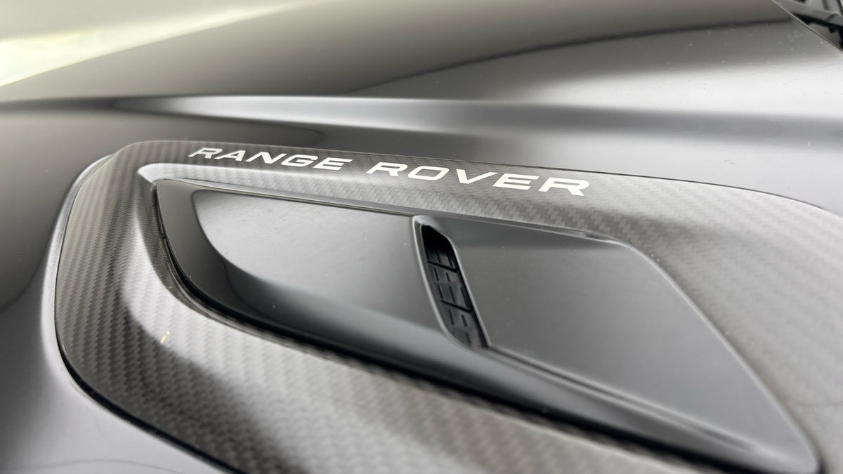 Land Rover Range Rover Sport Image 26