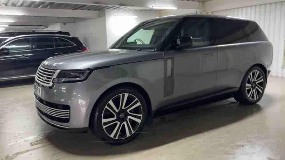More views of Land Rover Range Rover