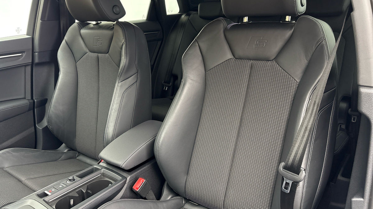 Audi Q3 Image 7