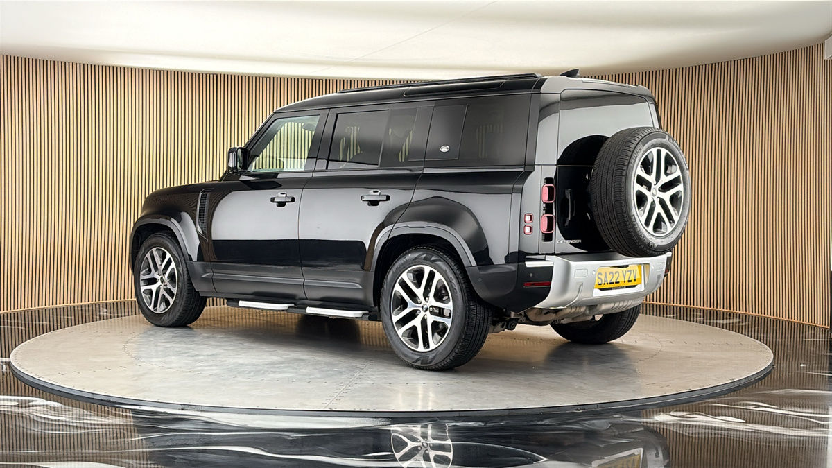 More views of Land Rover Defender 110
