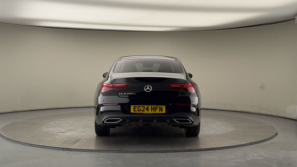 Mercedes-Benz CLA Image 4