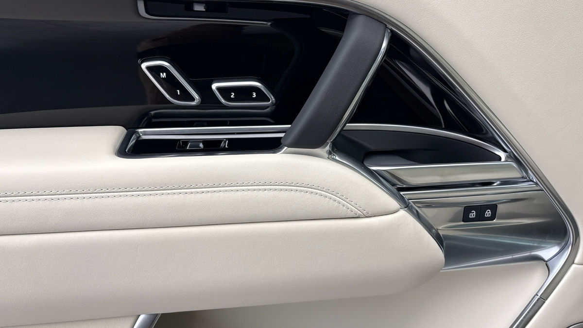 Land Rover Range Rover Image 19