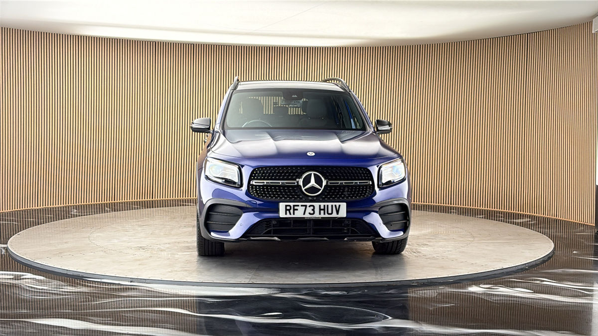 More views of Mercedes-Benz GLB