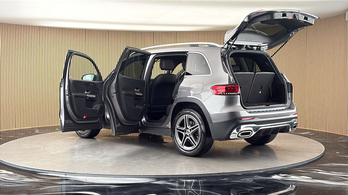More views of Mercedes-Benz GLB