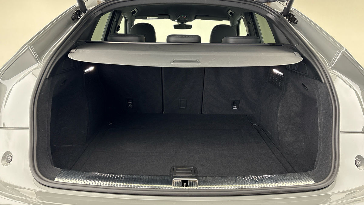 Audi SQ5 Image 11