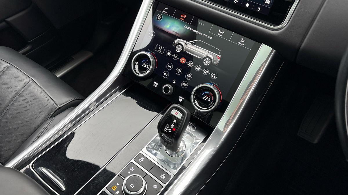 Land Rover Range Rover Sport Image 18