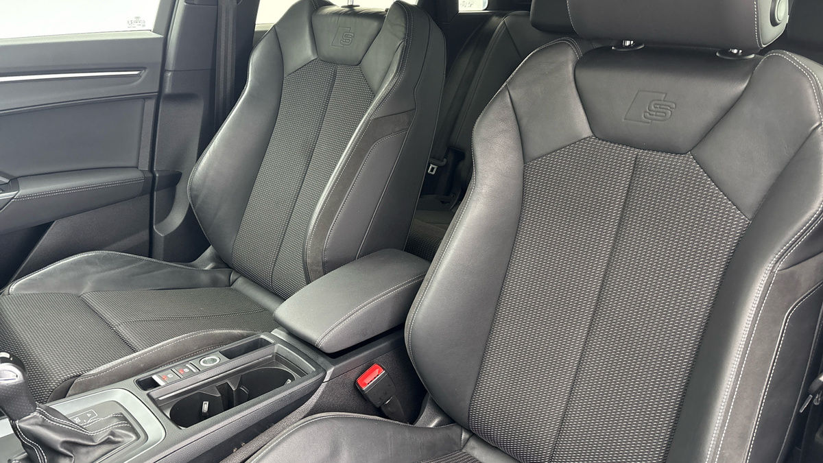 Audi Q3 Image 7