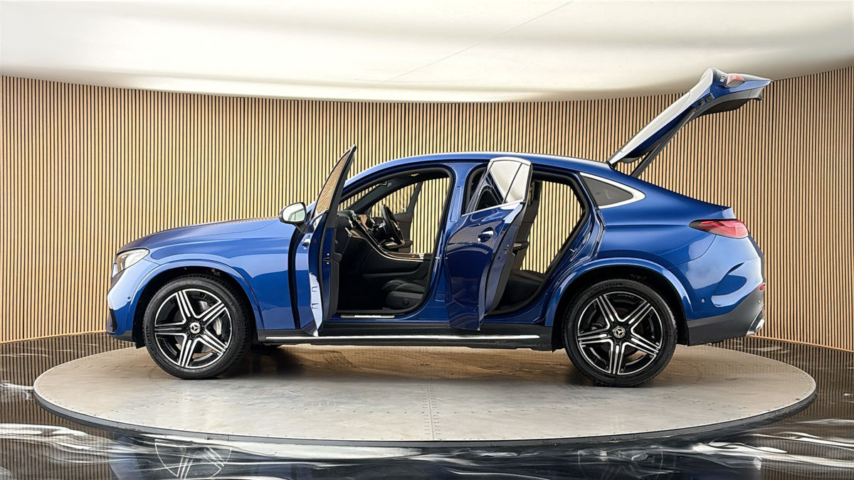More views of Mercedes-Benz GLC