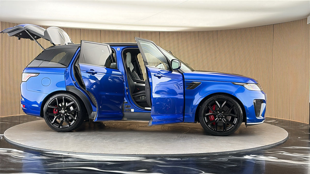 More views of Land Rover Range Rover Sport