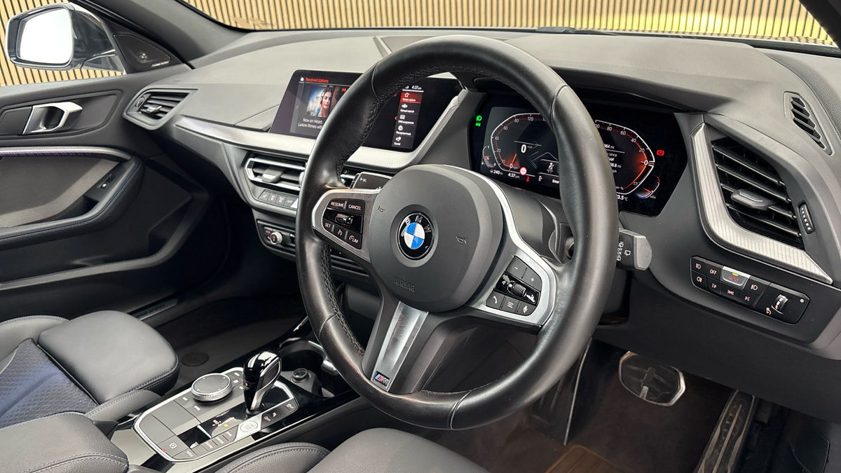 BMW 1 Series Image 5
