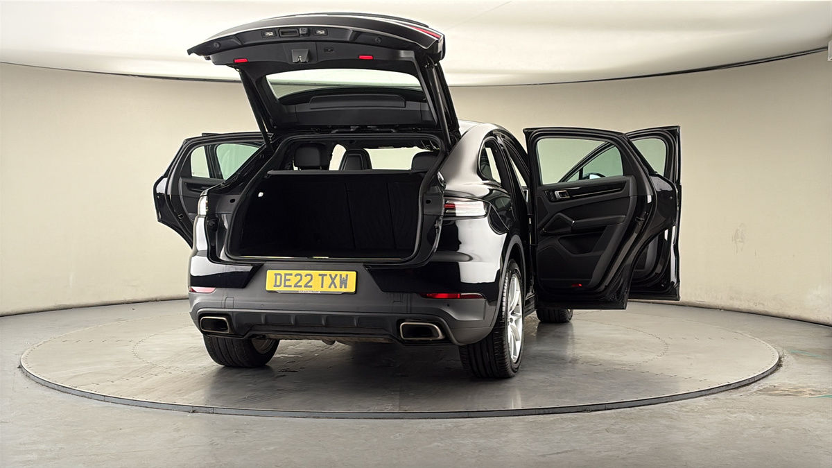 More views of Porsche Cayenne