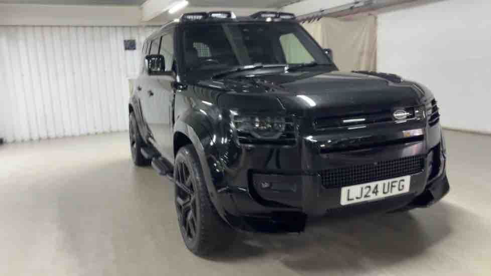 More views of Land Rover Defender 110