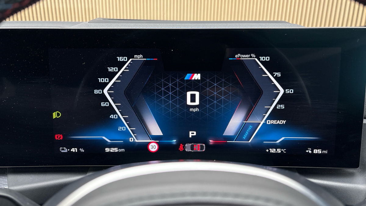 BMW i4 Image 25