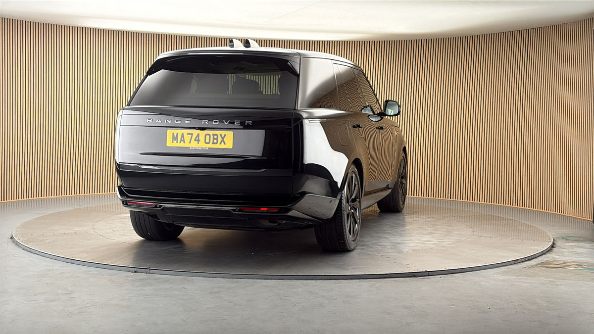 More views of Land Rover Range Rover