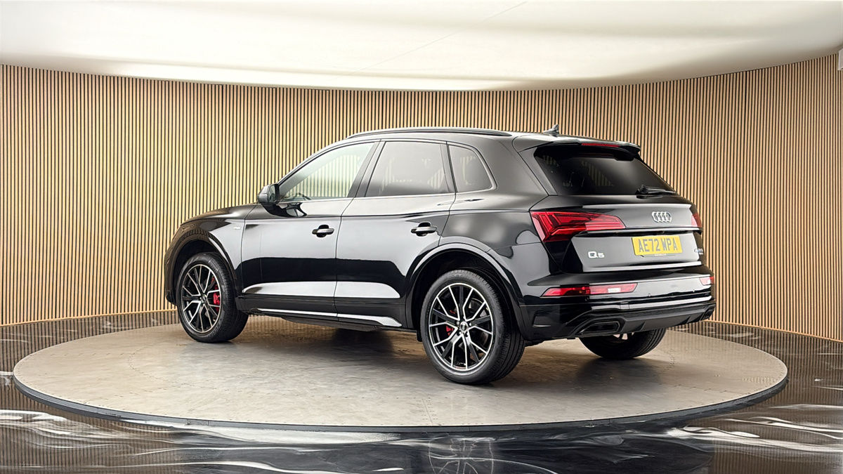 More views of Audi Q5