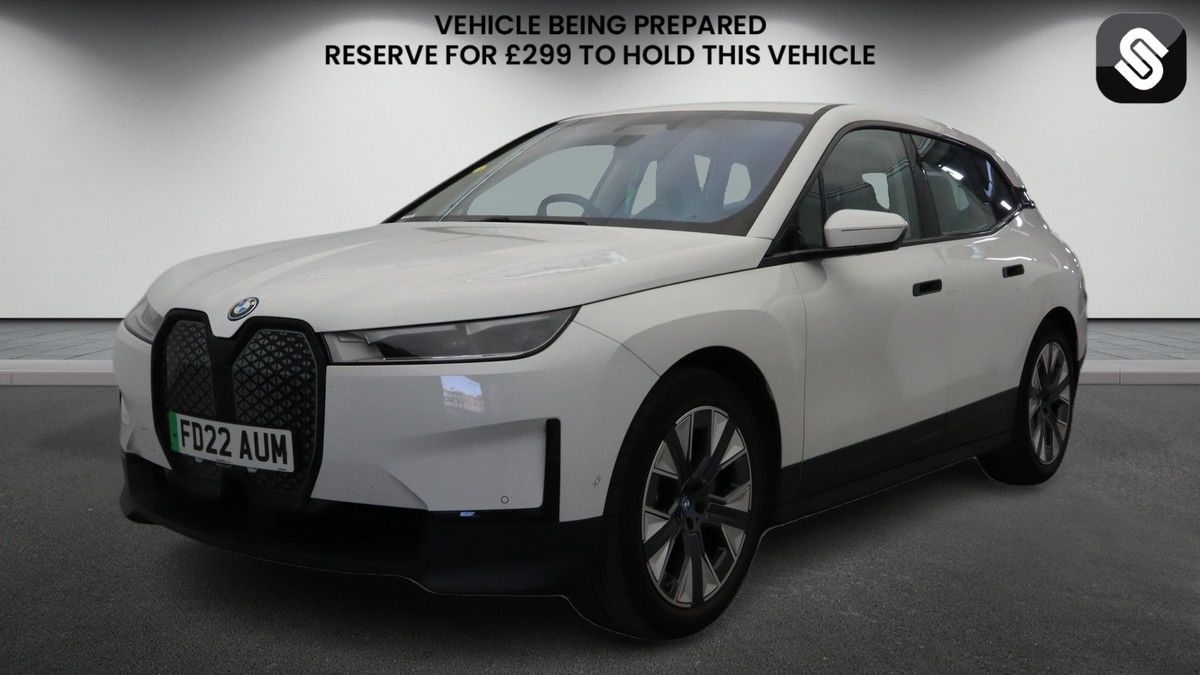 BMW iX Image 2