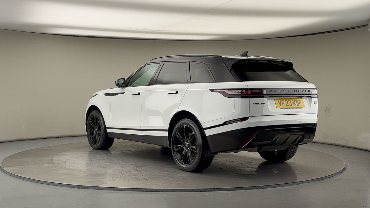 Land Rover Range Rover Velar Image 2