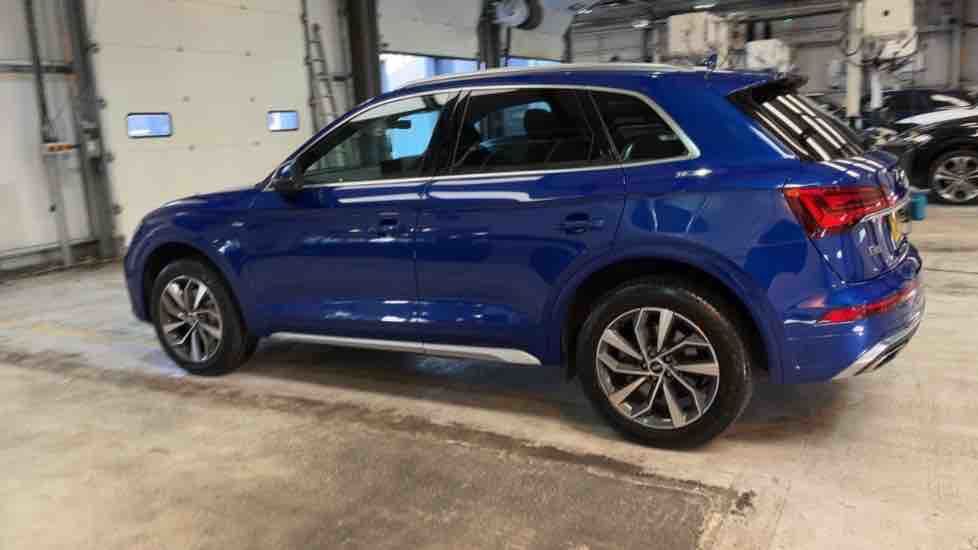 More views of Audi Q5