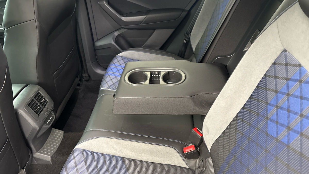 Volkswagen T-Roc Image 9