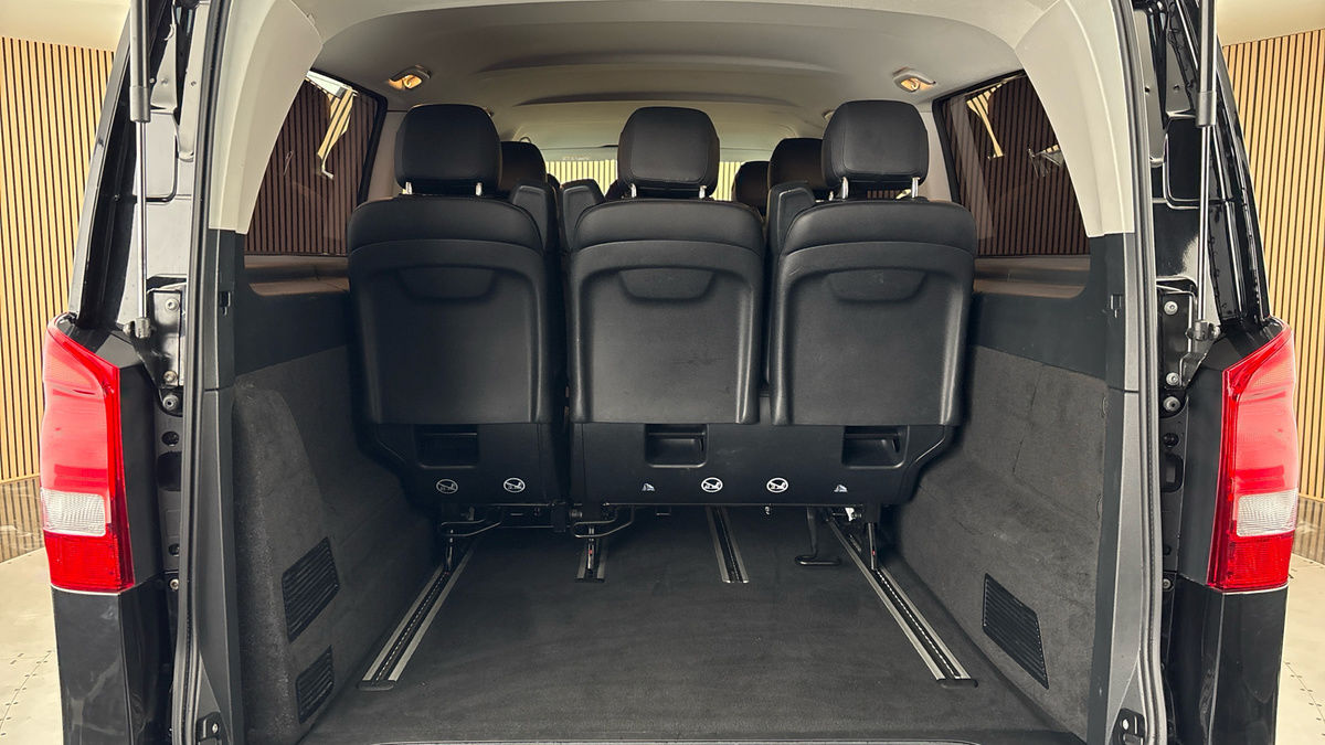 Mercedes-Benz Vito Image 11