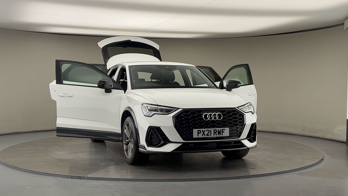 More views of Audi Q3