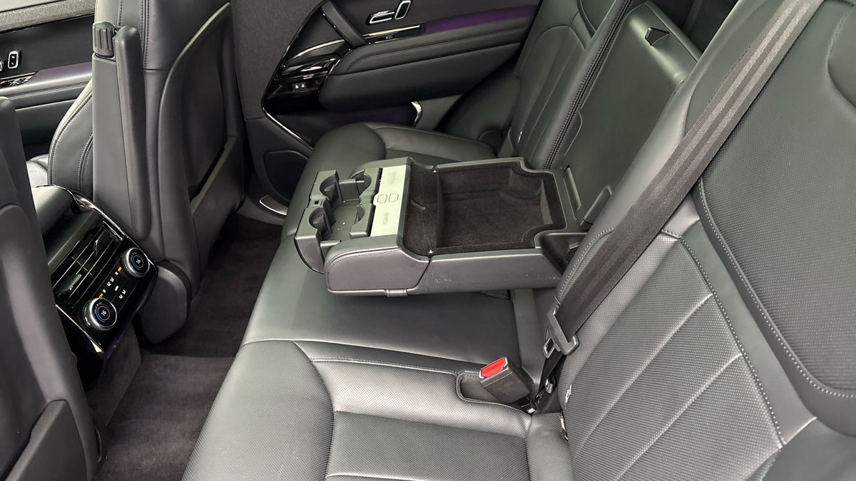 Land Rover Range Rover Sport Image 9