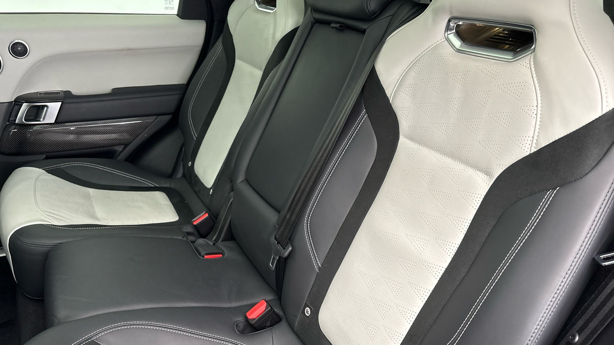 Land Rover Range Rover Sport Image 8