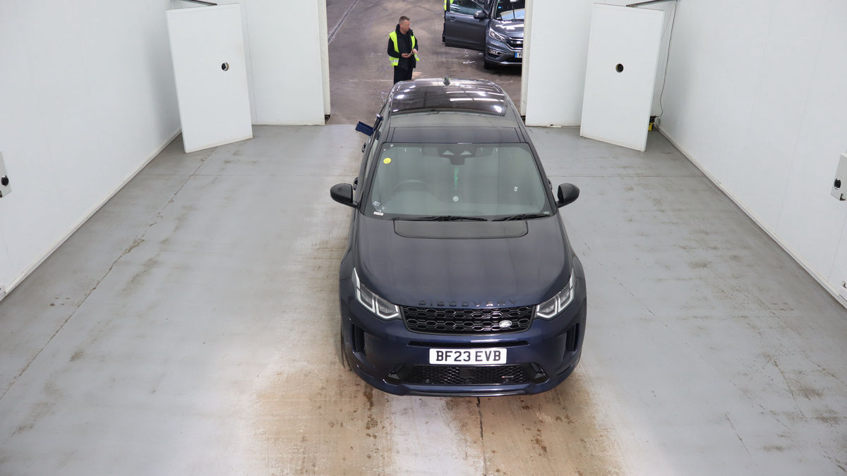 Land Rover Discovery Sport Image 7