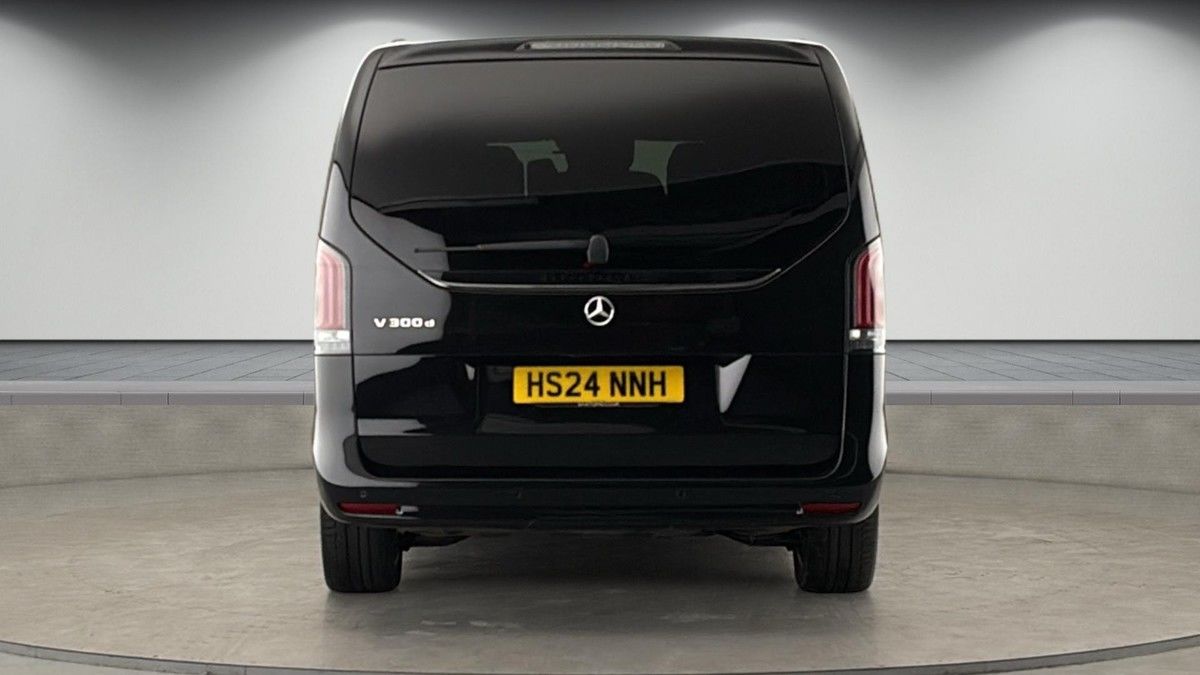 Mercedes-Benz V Class Image 4
