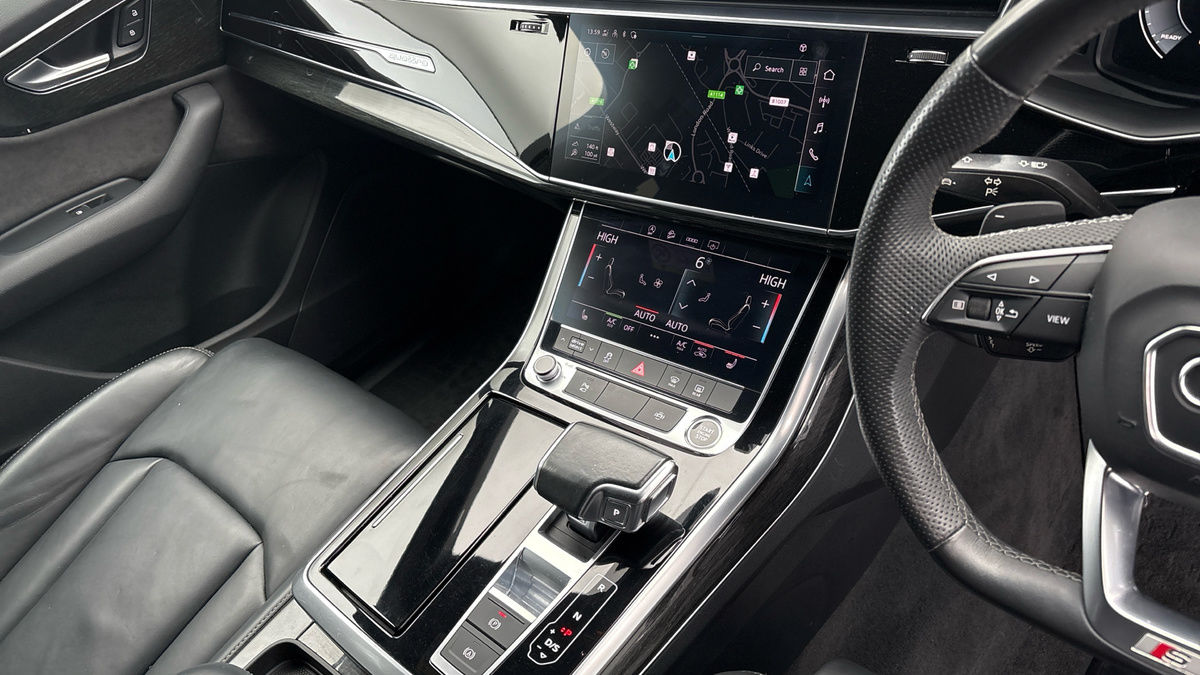 Audi Q7 Image 18
