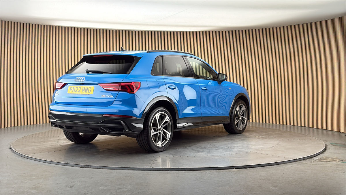 More views of Audi Q3