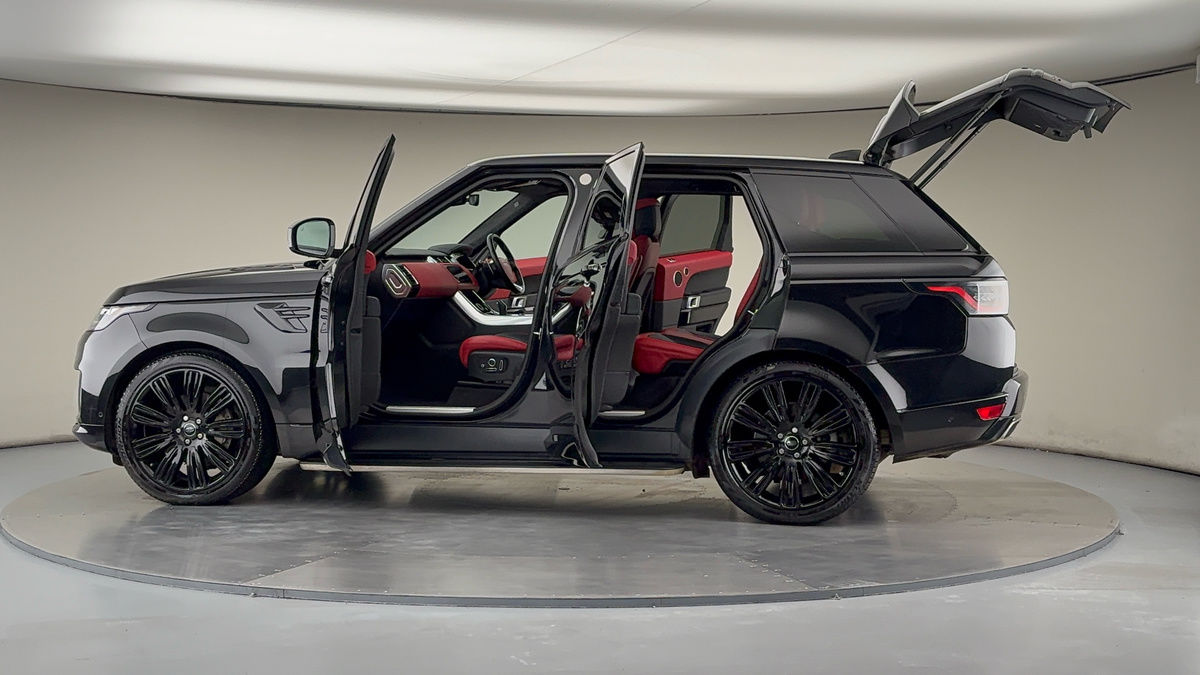 More views of Land Rover Range Rover Sport