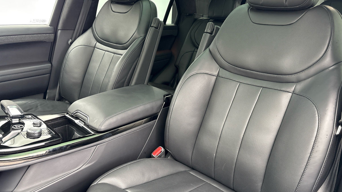 Land Rover Range Rover Sport Image 7