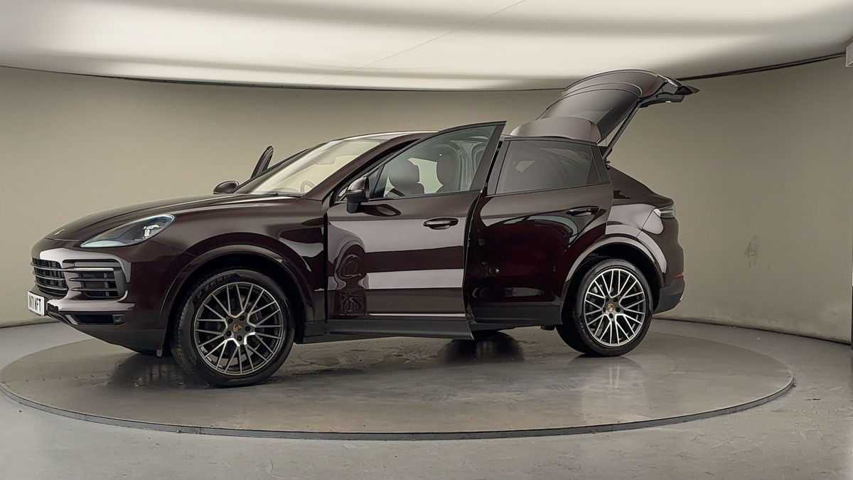 More views of Porsche Cayenne